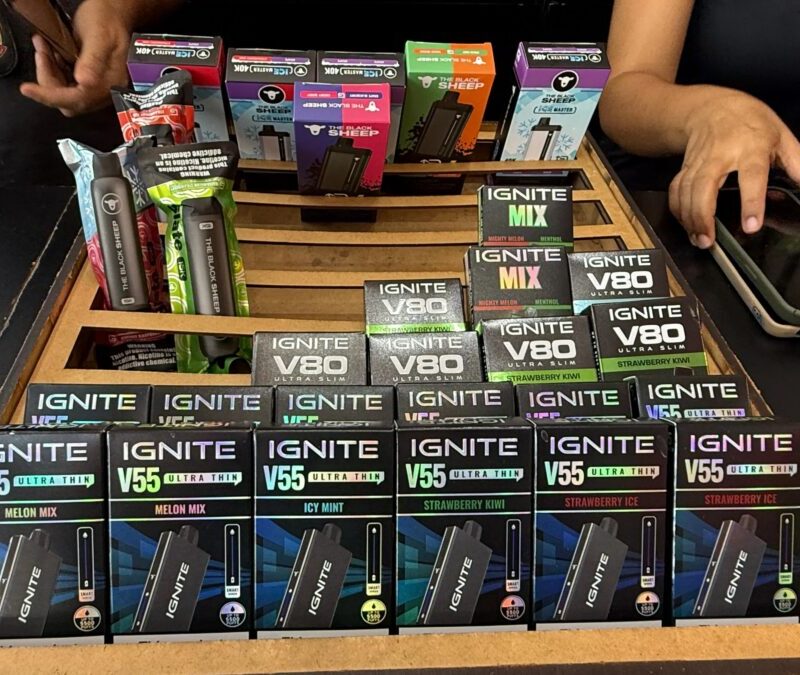 Dono de bar é preso por suspeita de vender vapes a menores com código em grupos em Campo Grande
